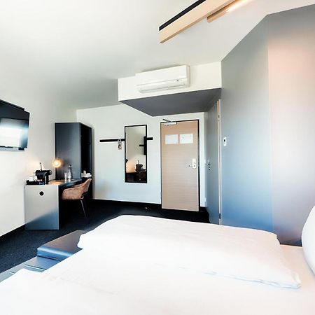 B&B Hotel Aalborg Esterno foto