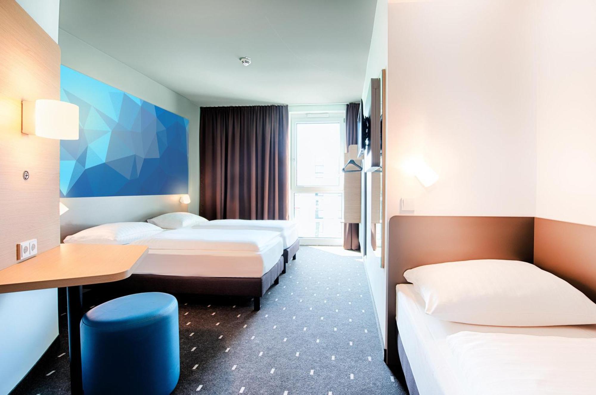 B&B Hotel Aalborg Esterno foto