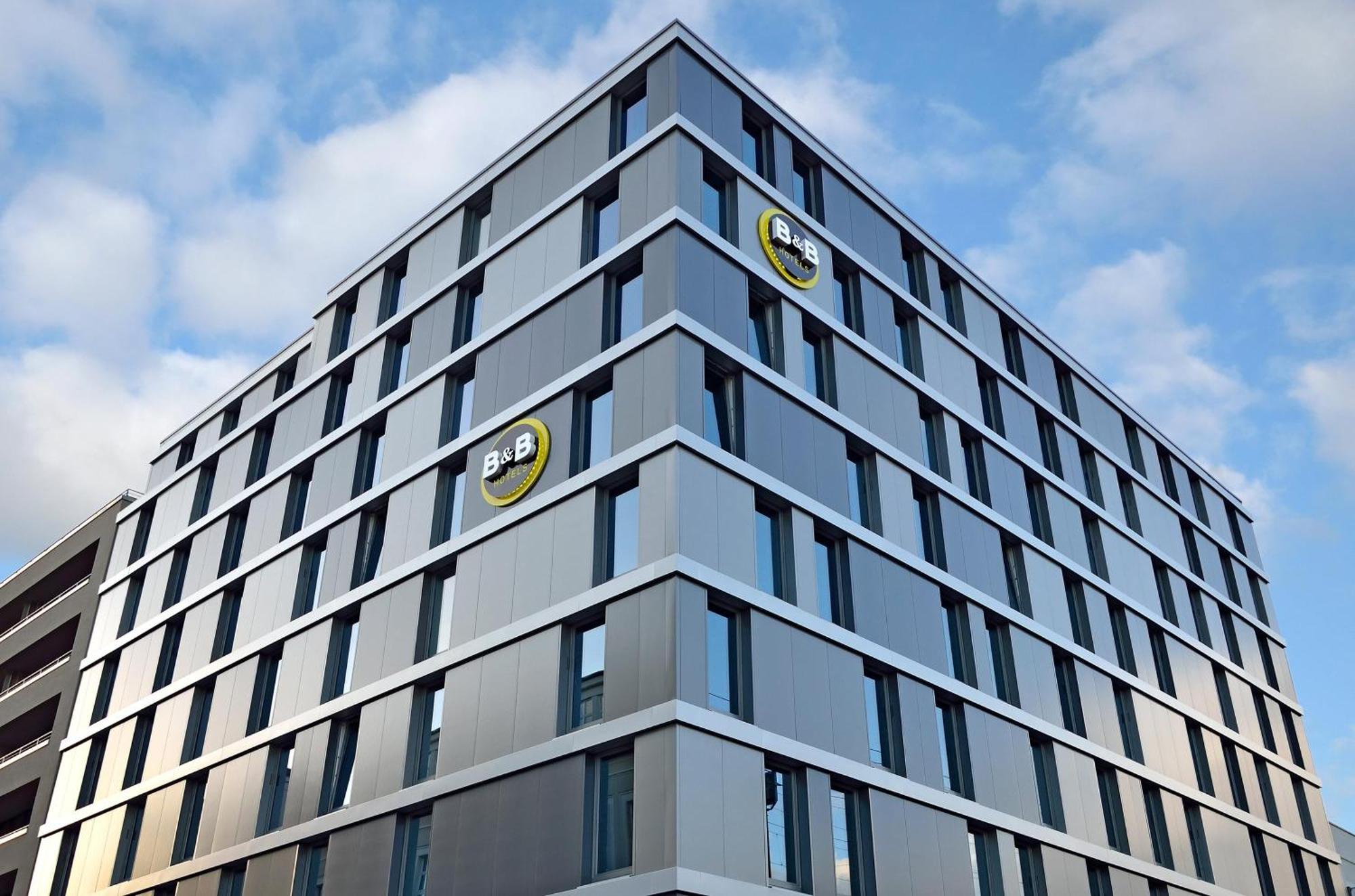 B&B Hotel Aalborg Esterno foto