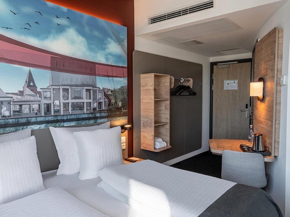 B&B Hotel Aalborg Esterno foto