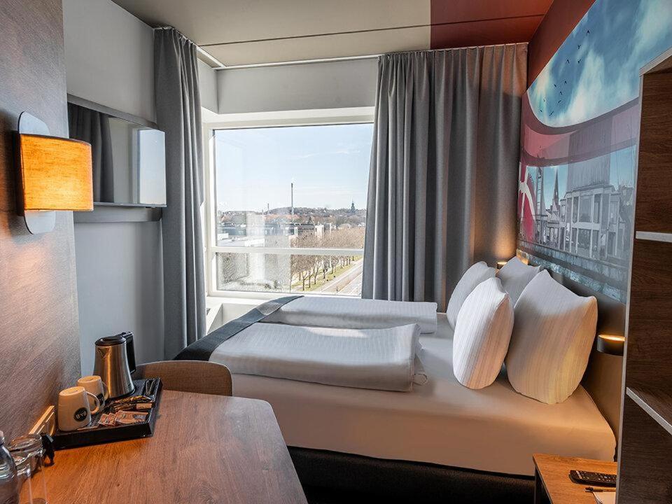 B&B Hotel Aalborg Esterno foto